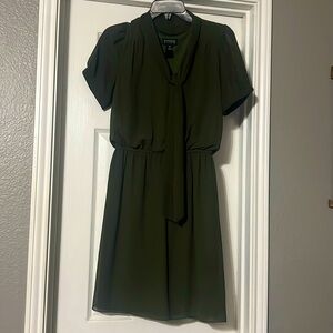 Sz 8 Enfocus Studio Dark Olive Green Dress with elastic waistband